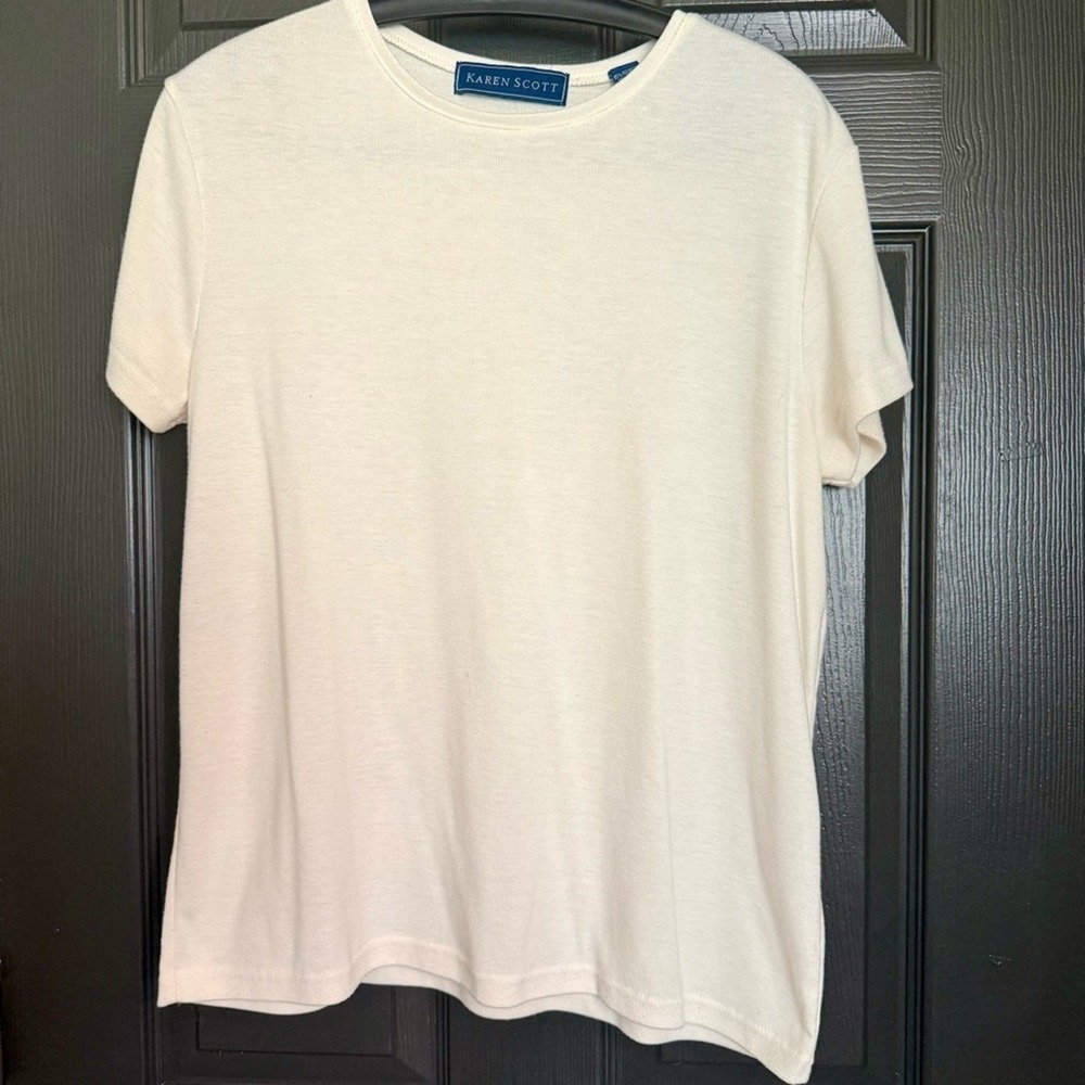 Karen Scott Cream Short Sleeve Crewneck Top M Casual Office Soft Girl Capsule